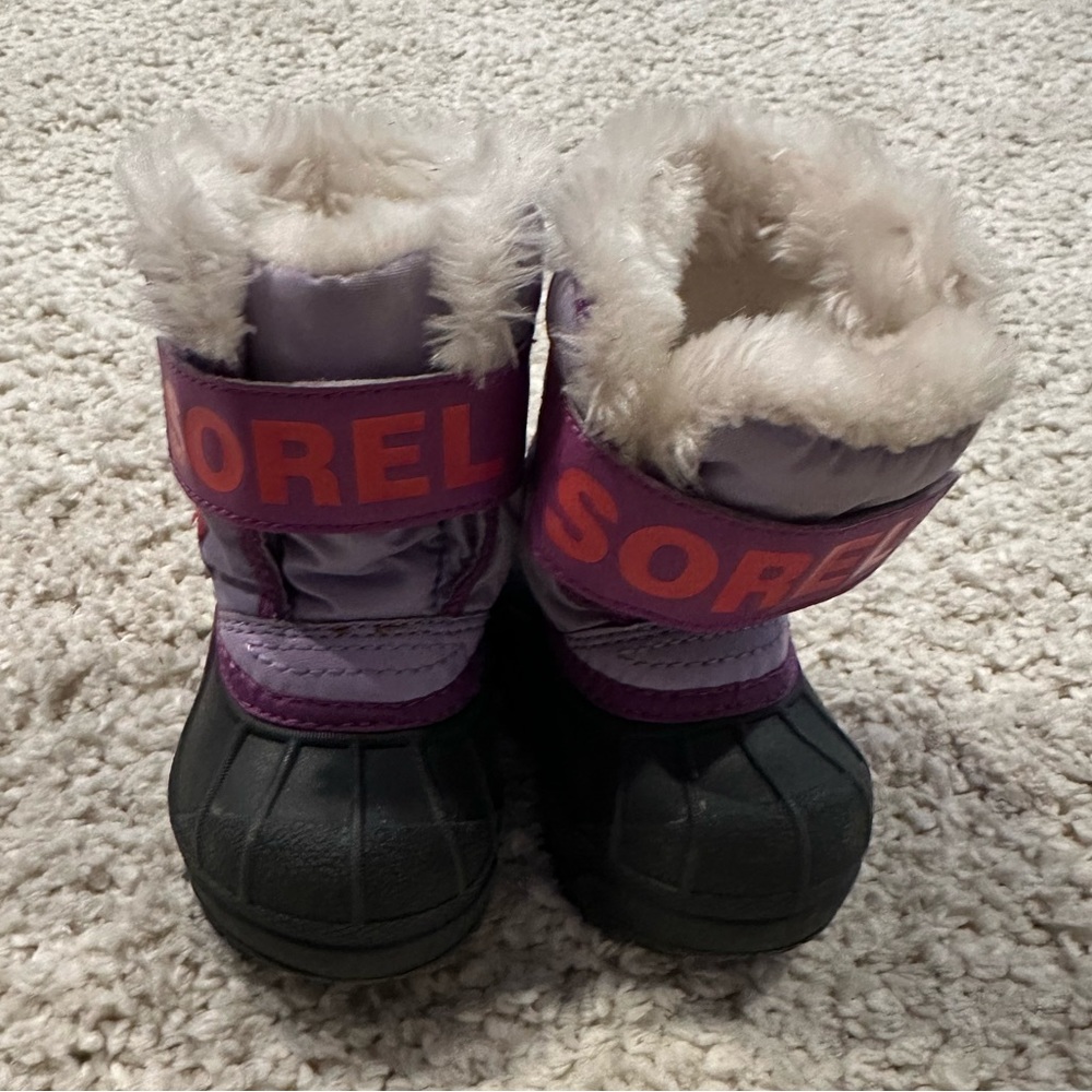 Sorel Toddler Snow Boots warm and water proof - 4c